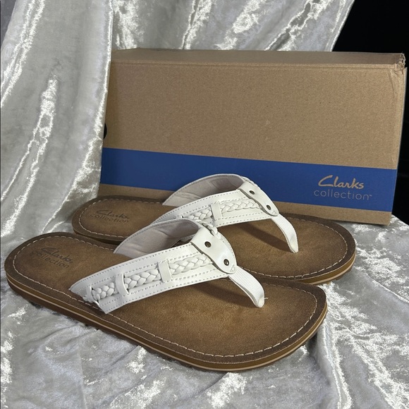 Clarks Shoes - NWT CLARKS OFF WHITE SANDALS 10